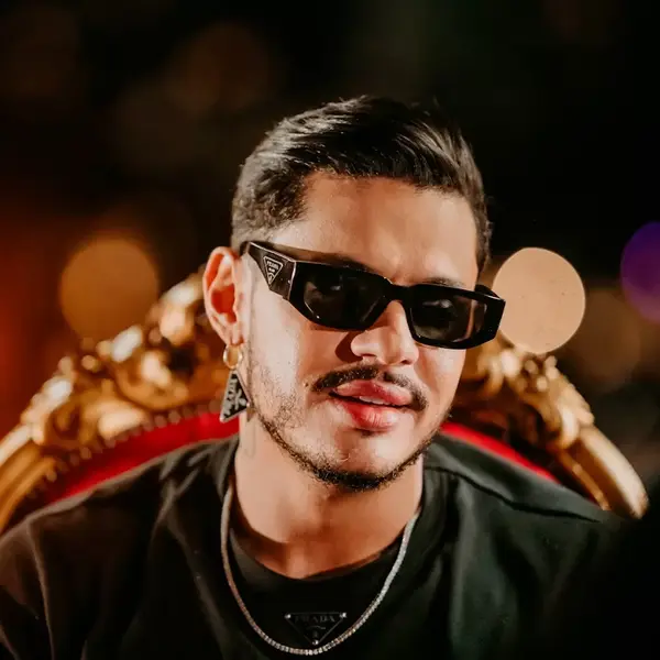 Hungria (foto do artista)