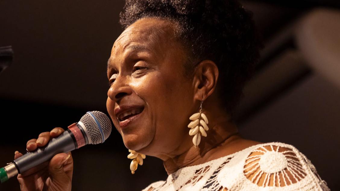 masé sant'anna apresenta saravá, sarah vaughan (foto do evento)